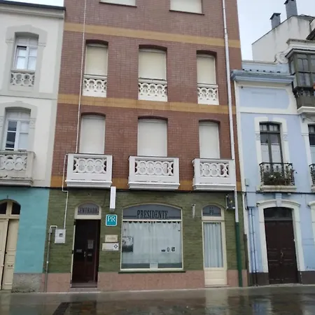 Residencia Presidente ゲストハウス 3*
