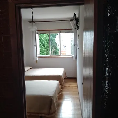 ゲストハウス Residencia Presidente 3*