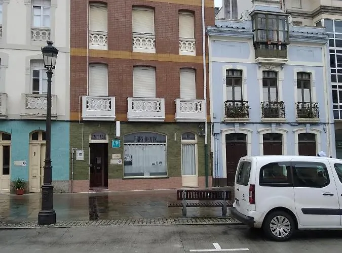 Residencia Presidente Pensionat Ribadeo